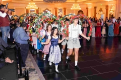 Copia-de-MaturaballViena-HD-anuario_250808_0022